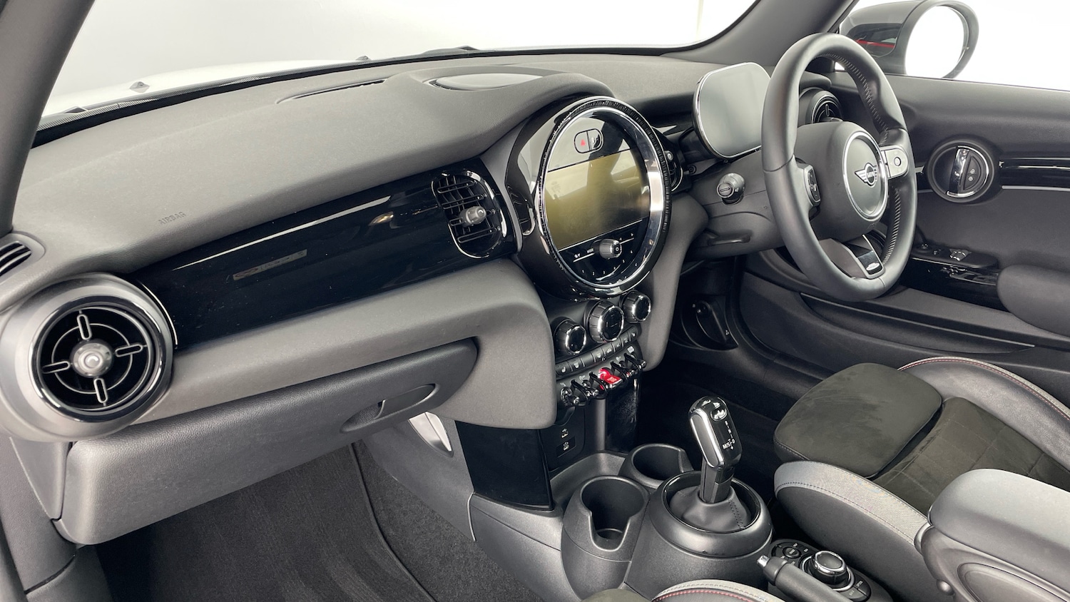 Used MINI Hatch 2023 for sale - 77004220: Photo 7