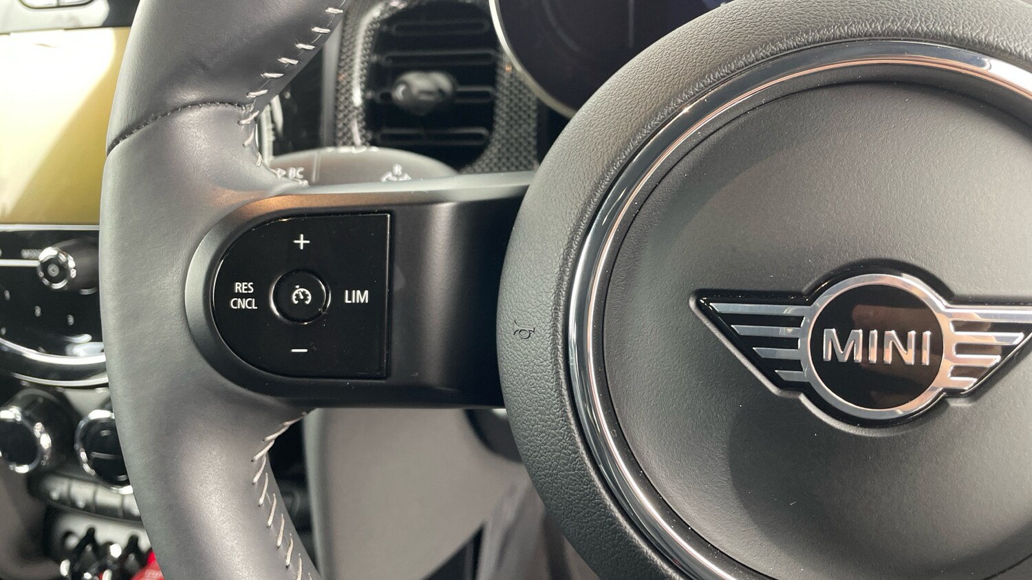 Used MINI Hatch 2023 for sale - 78093370: Photo 17