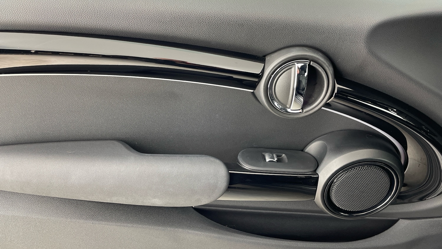 Used MINI Hatch 2022 for sale - 76905939: Photo 27