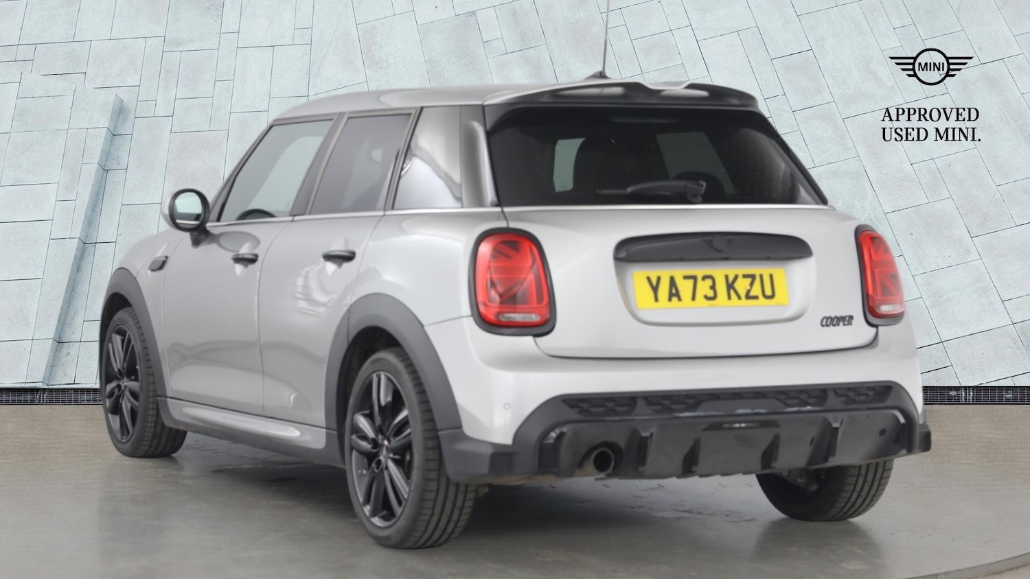 Used MINI Hatch 2023 for sale - 78084356: Photo 2