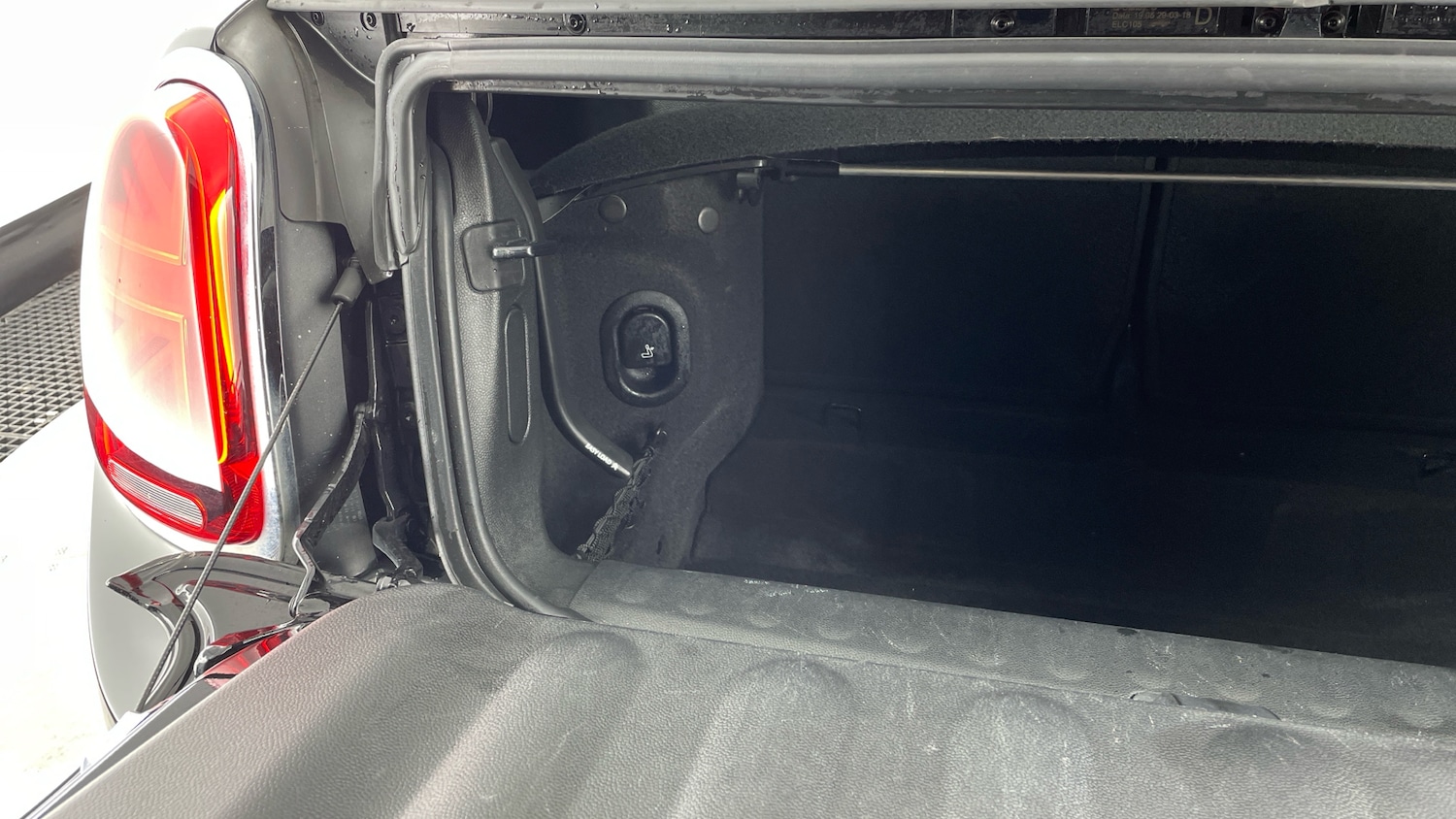 Used MINI Convertible 2018 for sale - 77544551: Photo 36