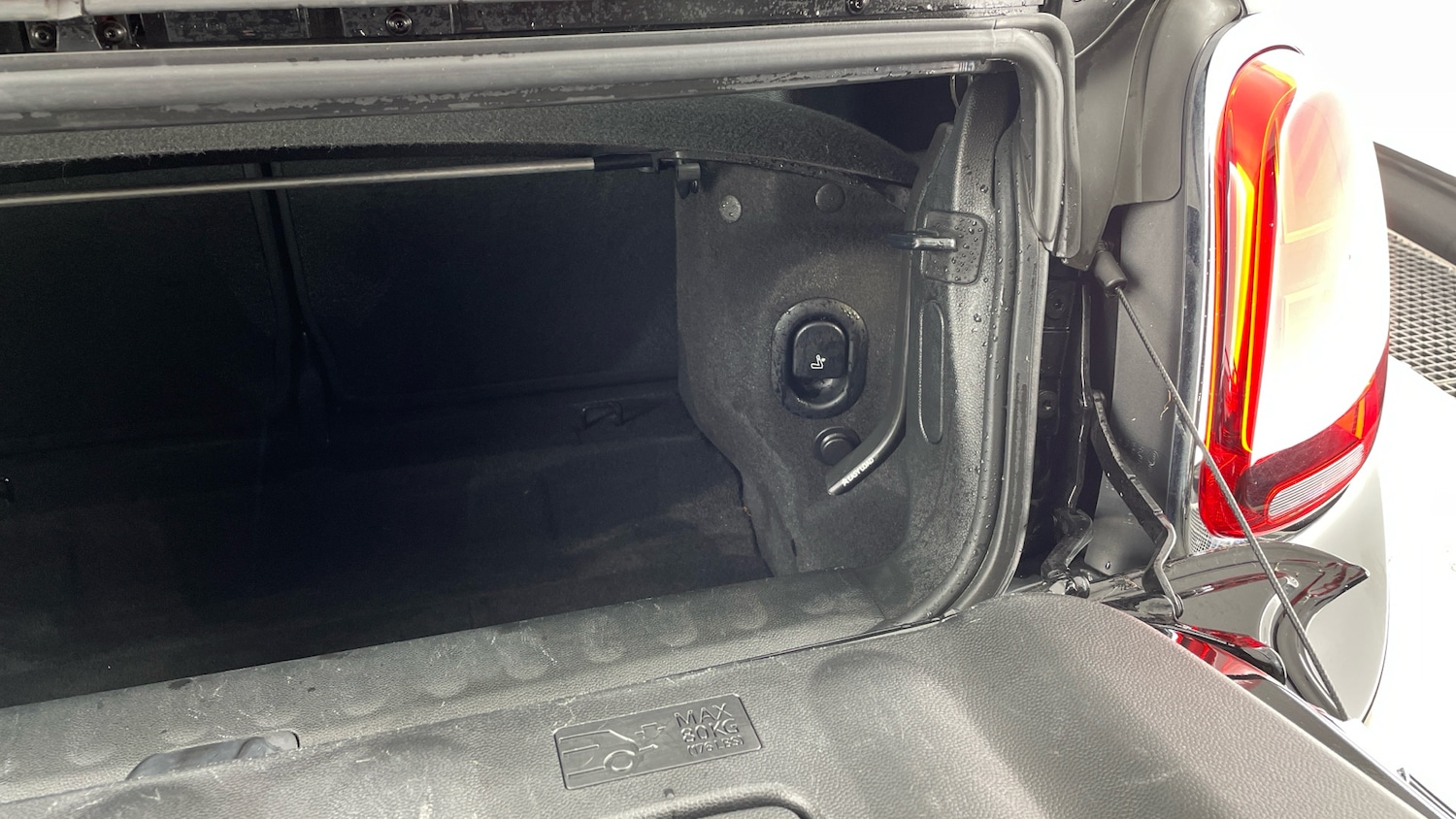 Used MINI Convertible 2018 for sale - 77544551: Photo 37