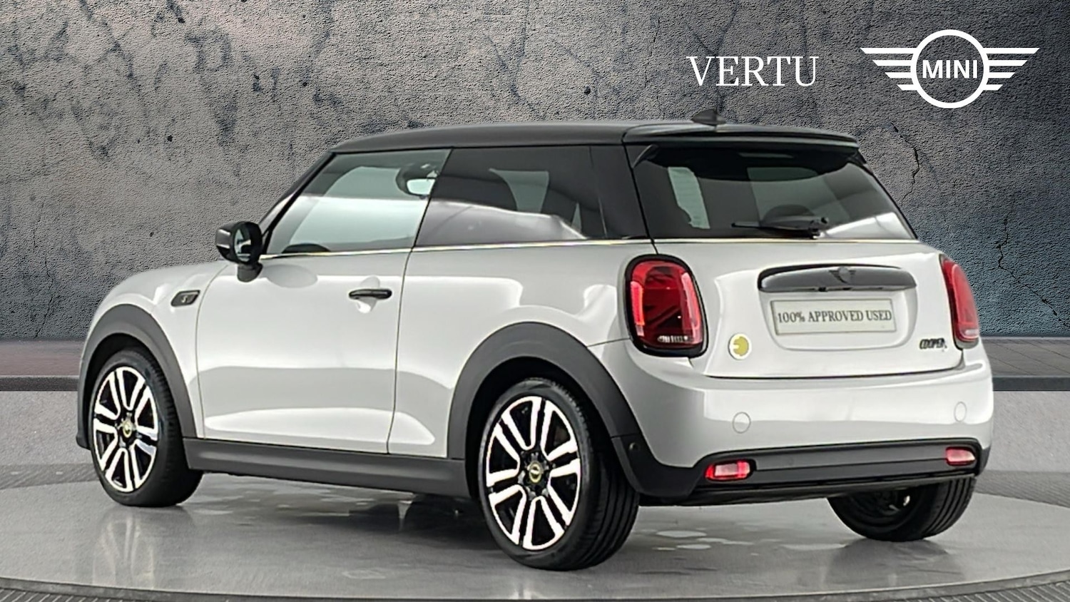 Used MINI Hatch 2022 for sale - 76737940: Photo 2