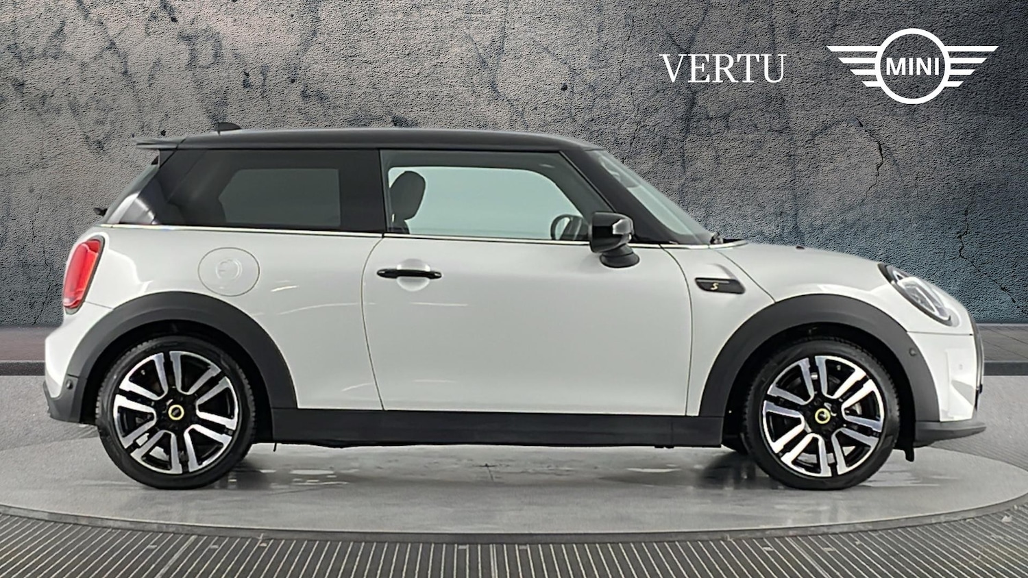 Used MINI Hatch 2022 for sale - 76737940: Photo 3