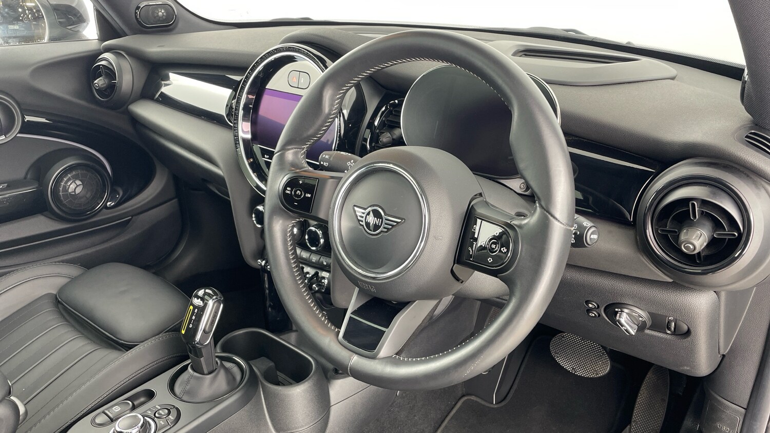 Used MINI Hatch 2022 for sale - 76737940: Photo 6