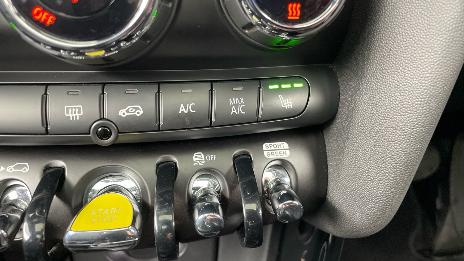 Used MINI Hatch 2022 for sale - 76737940: Photo 64