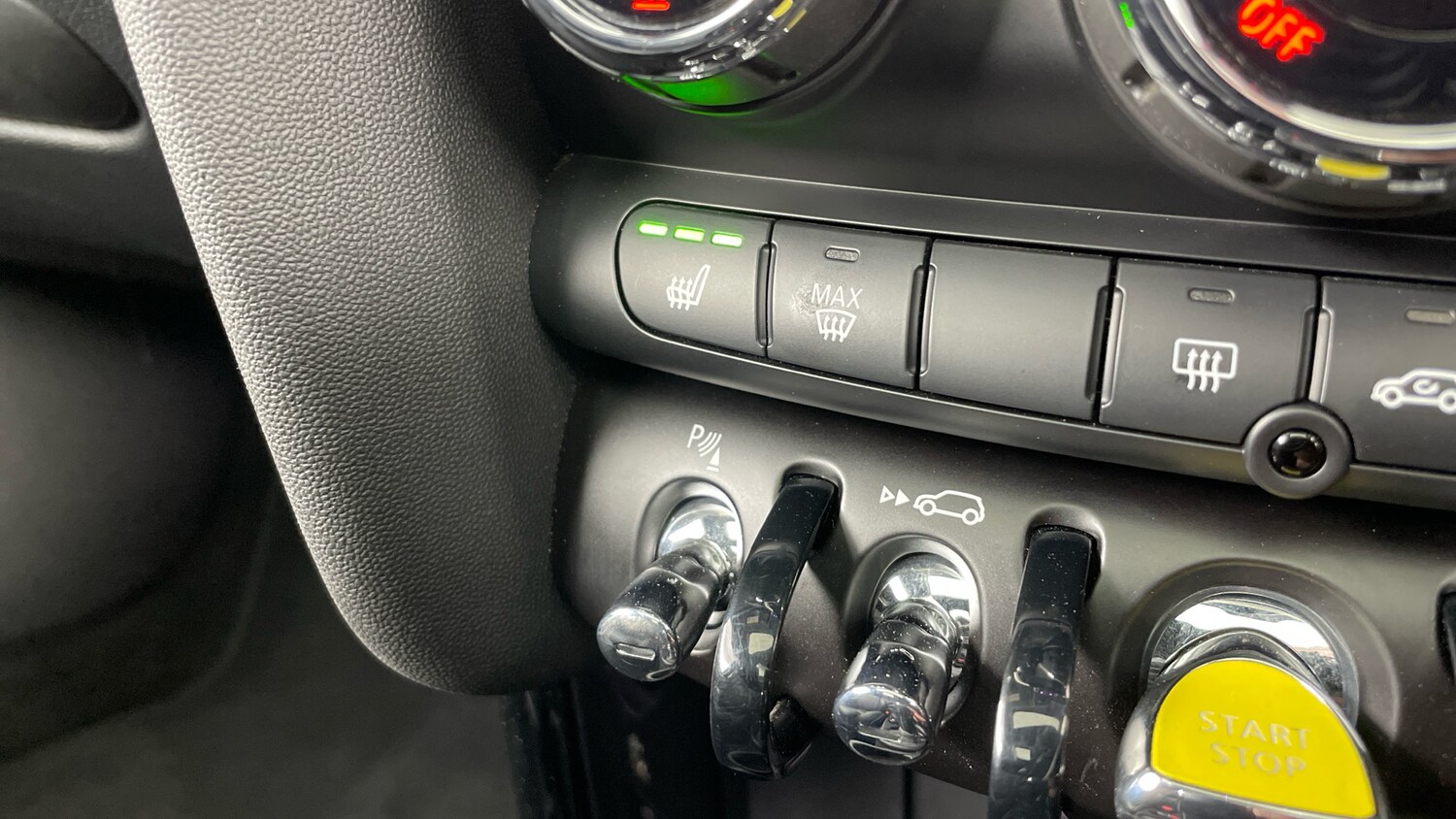 Used MINI Hatch 2022 for sale - 76737940: Photo 65