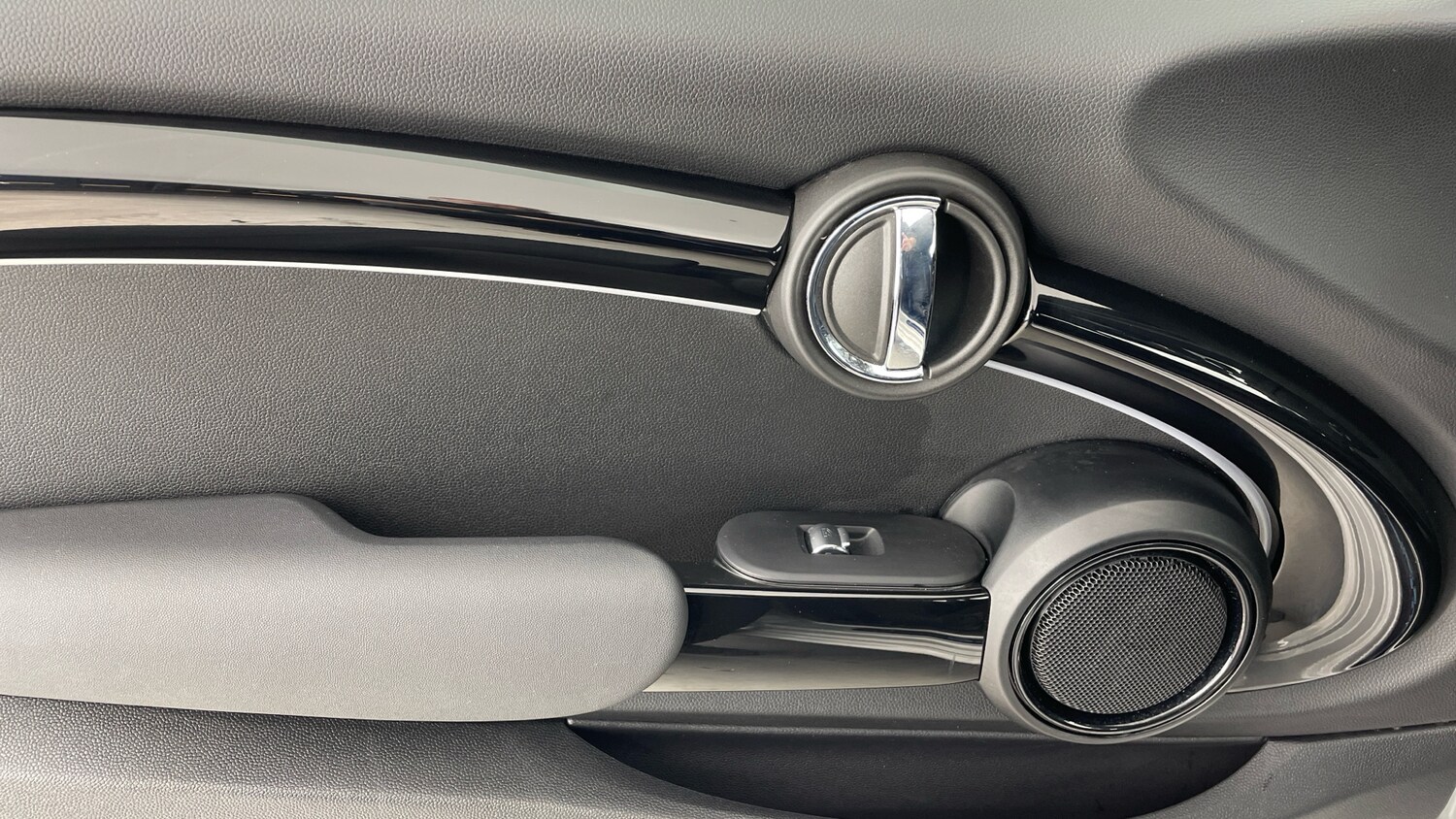 Used MINI Hatch 2022 for sale - 77817904: Photo 27