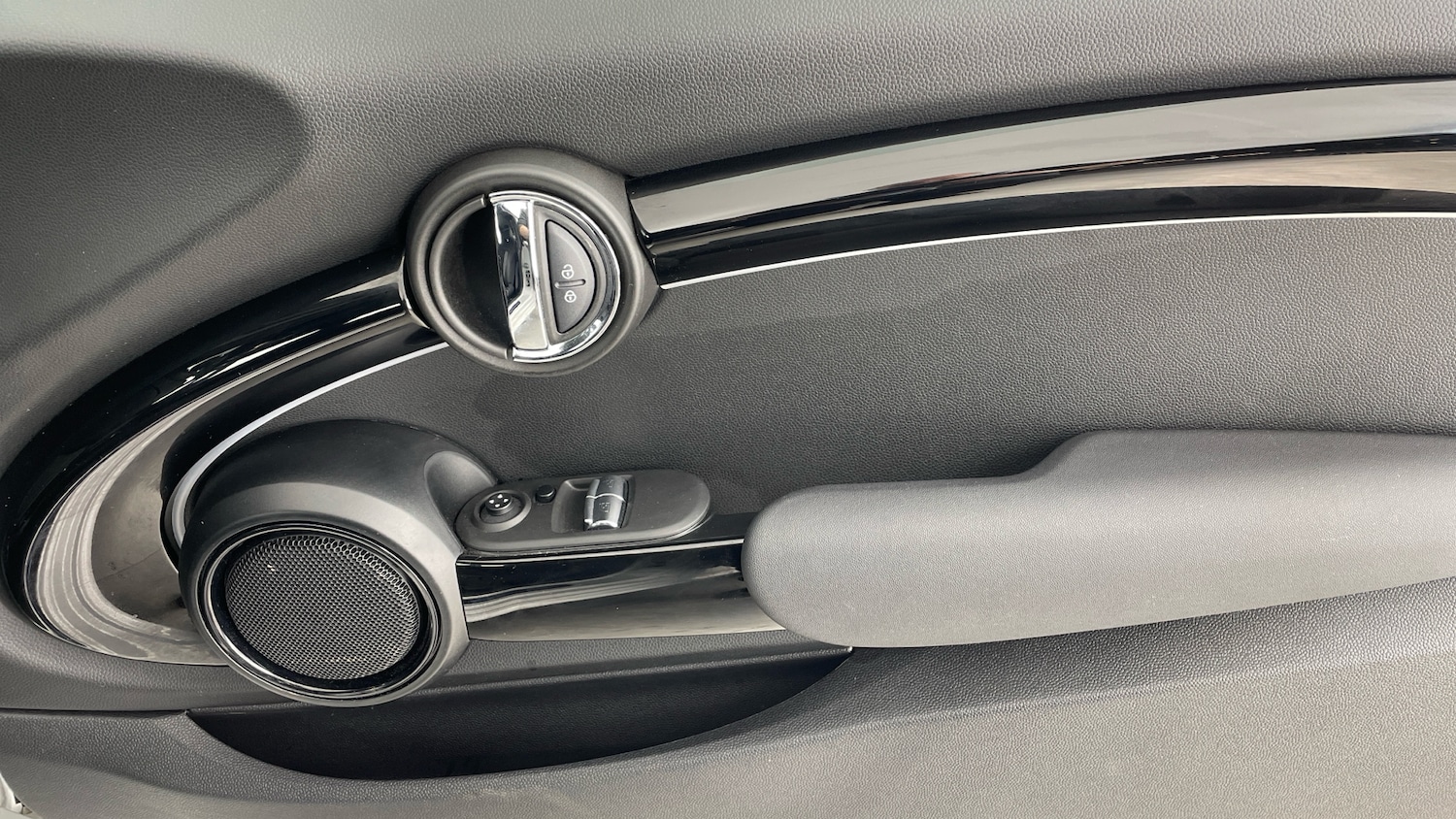 Used MINI Hatch 2022 for sale - 77817904: Photo 42