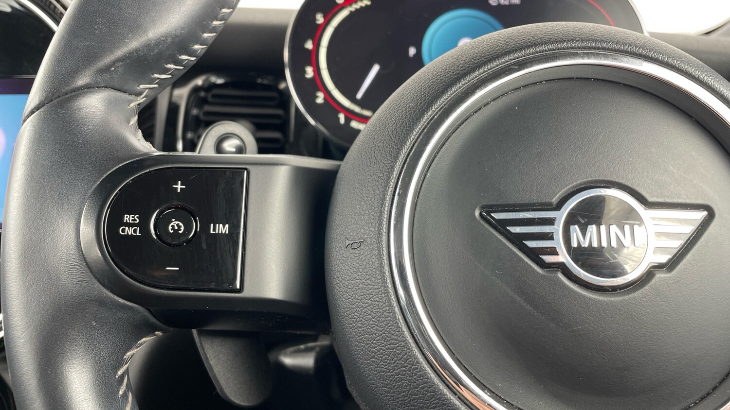 Used MINI Hatch 2022 for sale - 76161859: Photo 17