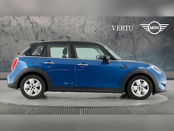 Used MINI Hatch 2021 for sale - 76564935: Photo