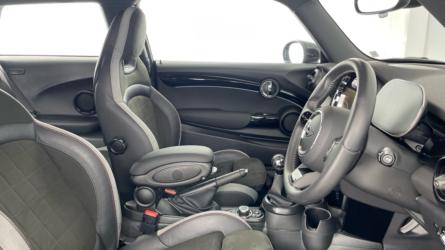 Used MINI Hatch 2023 for sale - 76782522: Photo 11