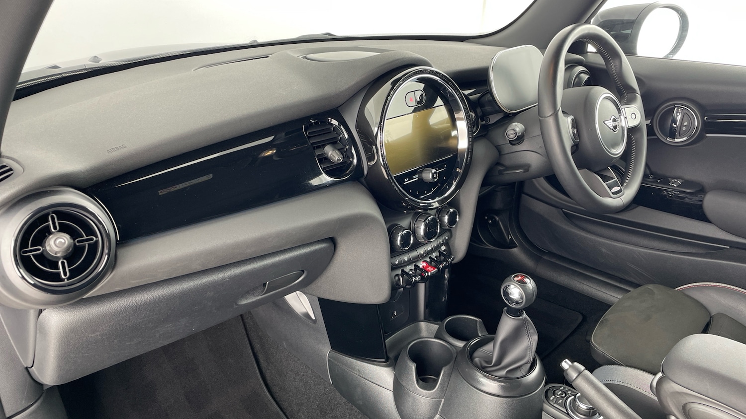 Used MINI Hatch 2023 for sale - 76782522: Photo 7