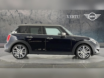 Used MINI Hatch 2024 for sale - 79099504: Photo