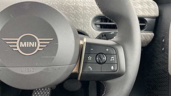 Used MINI Cooper 2025 for sale - 76184327: Photo 18