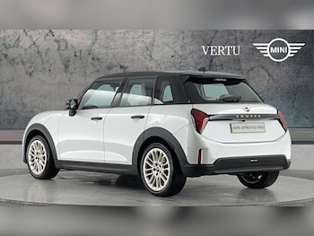 Used MINI Cooper 2025 for sale - 76184327: Photo 2