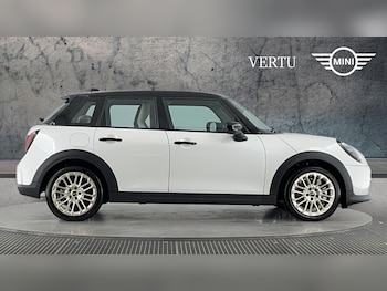 Used MINI Cooper 2025 for sale - 76184327: Photo 3