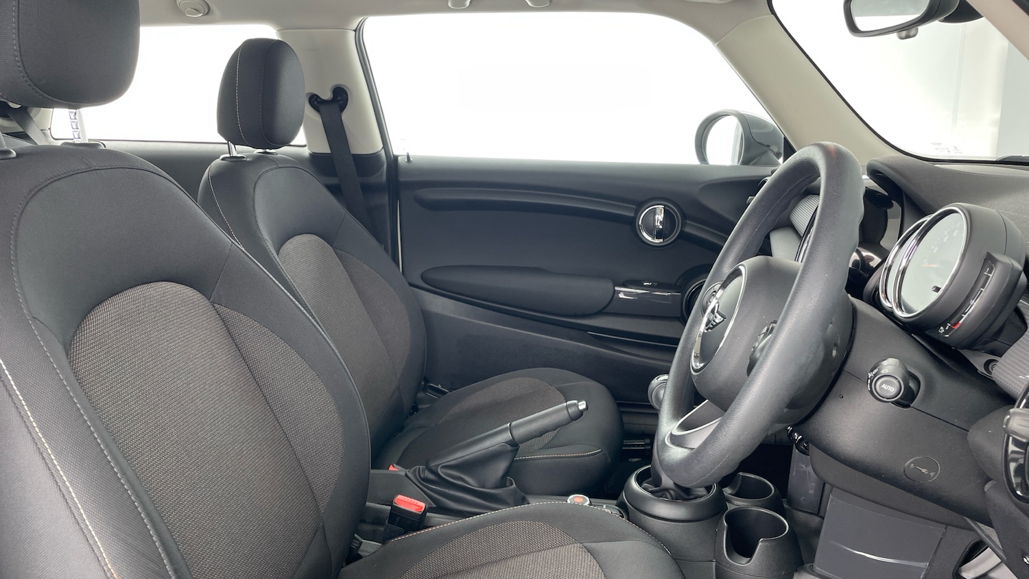 Used MINI Hatch 2018 for sale - 76530887: Photo 11