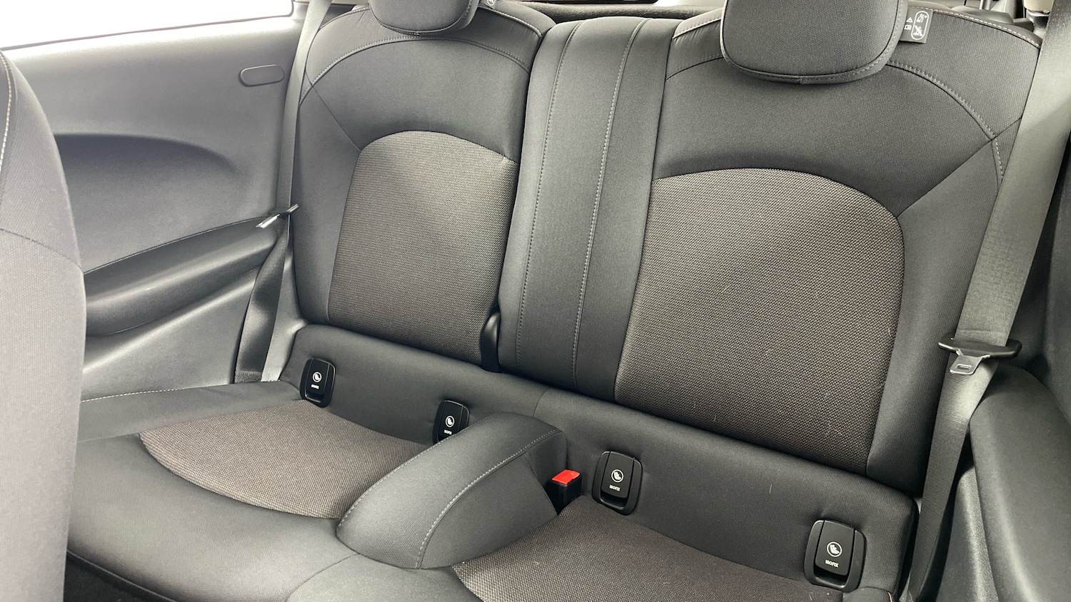 Used MINI Hatch 2018 for sale - 76530887: Photo 12