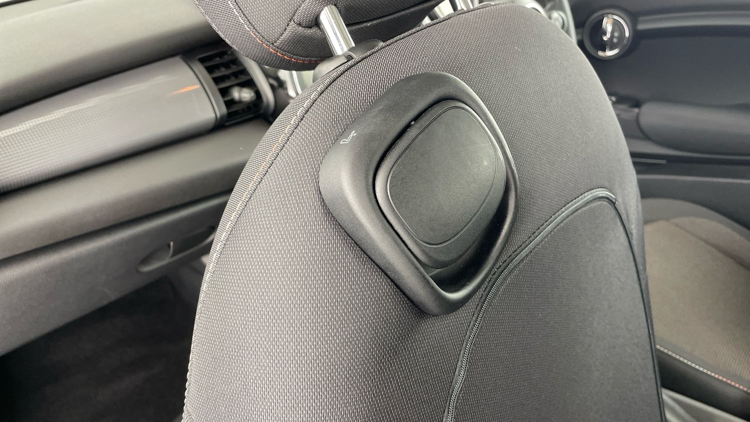 Used MINI Hatch 2018 for sale - 76530887: Photo 30