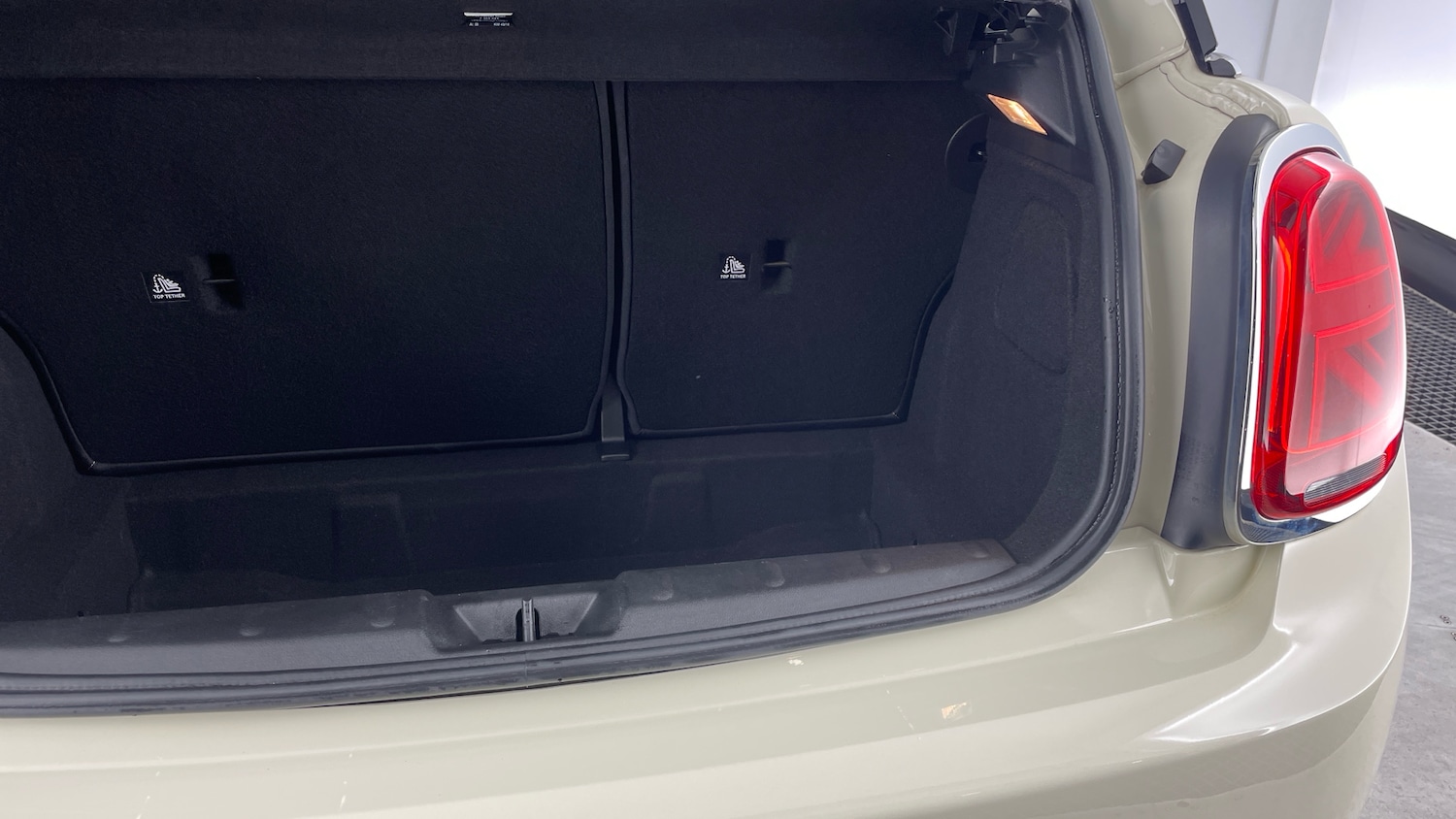 Used MINI Hatch 2018 for sale - 76530887: Photo 36