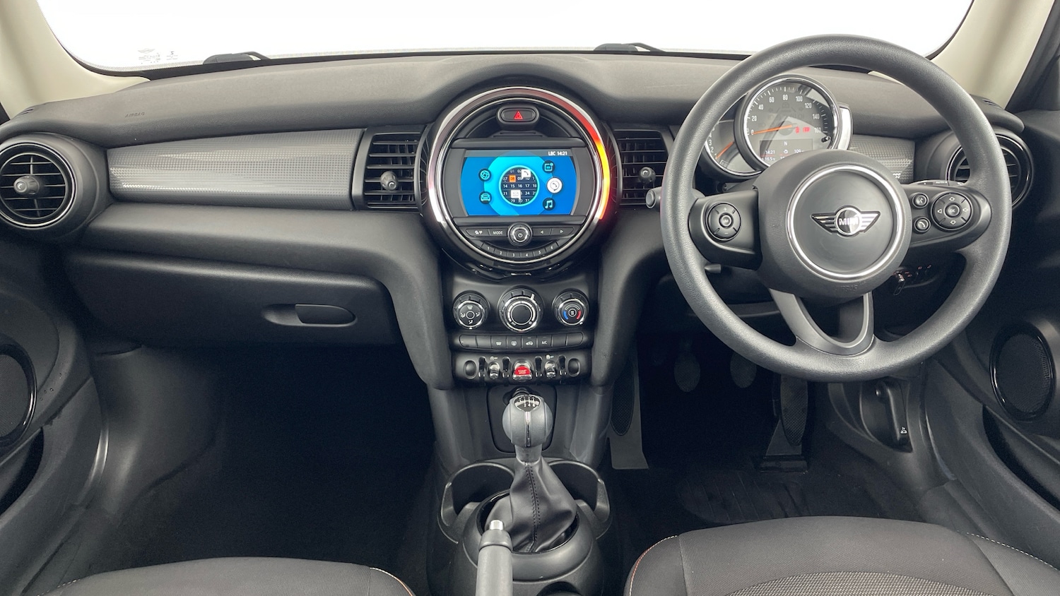 Used MINI Hatch 2018 for sale - 76530887: Photo 4