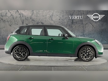Used MINI Cooper 2024 for sale - 76219647: Photo 3