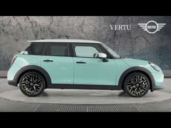 Used MINI Cooper 2024 for sale - 74949950: Photo