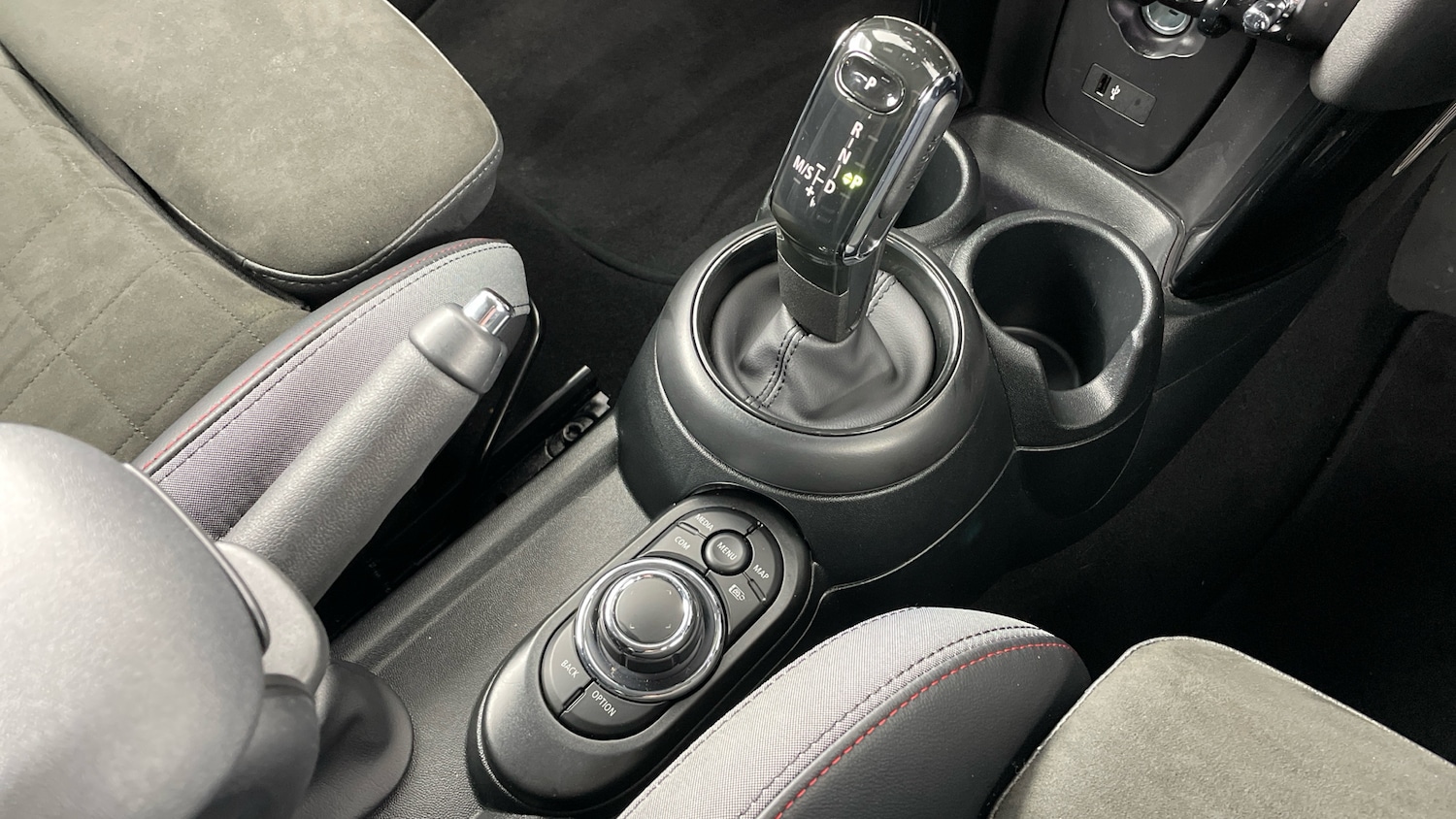 Used MINI Hatch 2024 for sale - 77518944: Photo 10