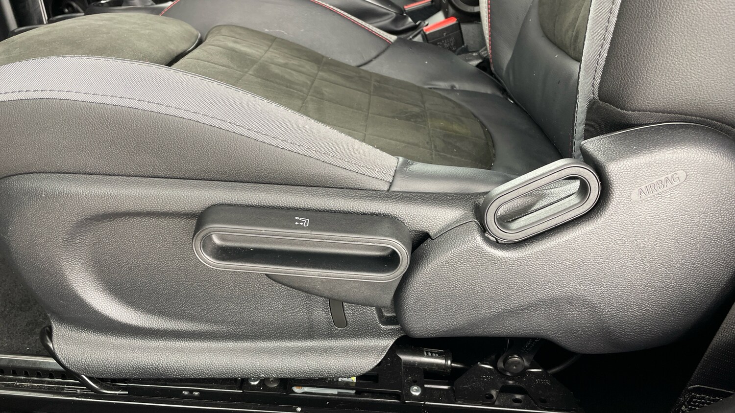 Used MINI Hatch 2024 for sale - 77518944: Photo 28