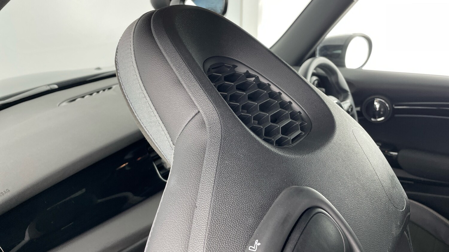 Used MINI Hatch 2024 for sale - 77518944: Photo 32