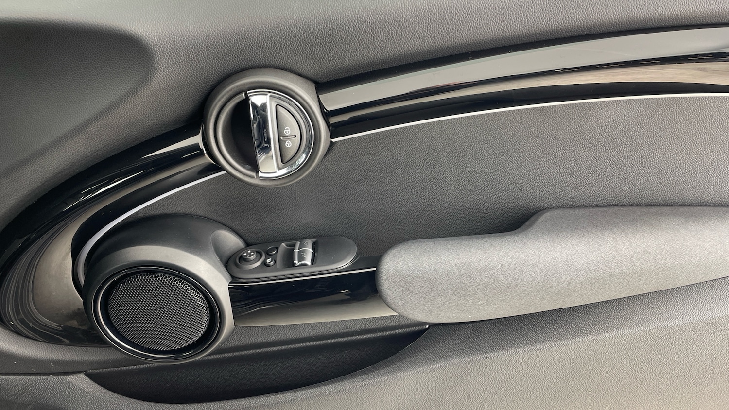 Used MINI Hatch 2024 for sale - 77518944: Photo 44