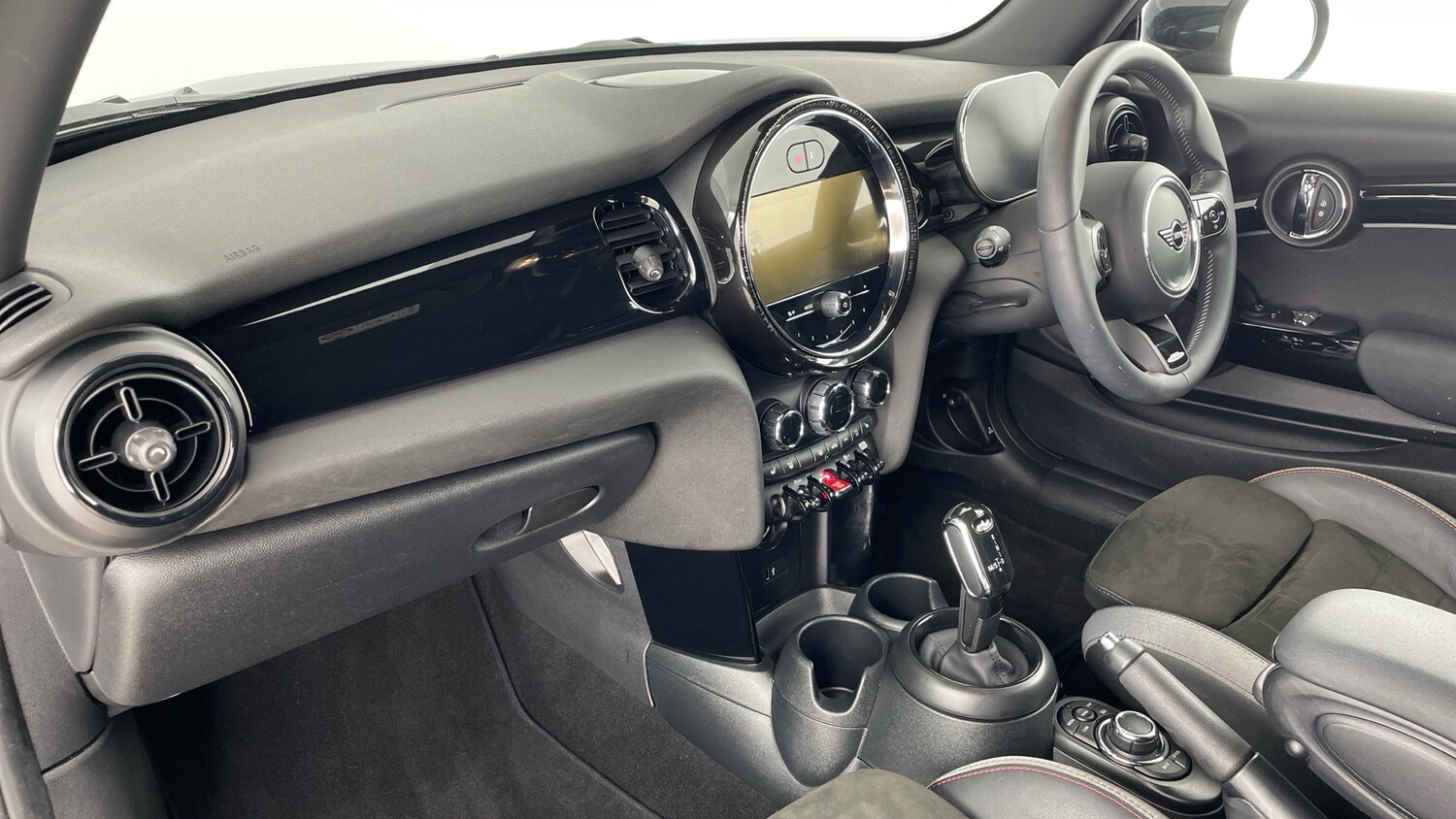 Used MINI Hatch 2024 for sale - 77518944: Photo 7