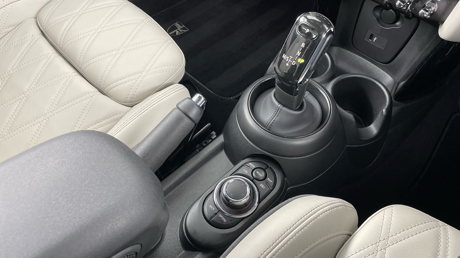 Used MINI Hatch 2023 for sale - 76720410: Photo 10