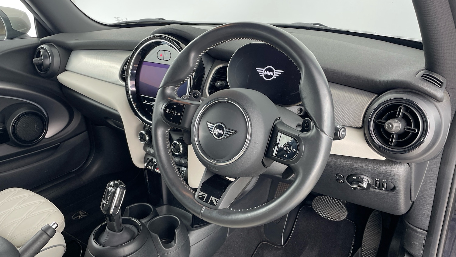 Used MINI Hatch 2023 for sale - 76720410: Photo 6