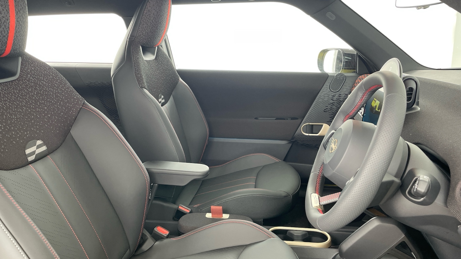 Used MINI Cooper 2025 for sale - 76450263: Photo 11