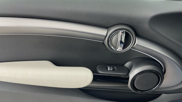Used MINI Hatch 2023 for sale - 75795420: Photo 27