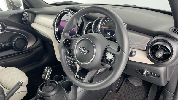 Used MINI Hatch 2023 for sale - 75795420: Photo 6
