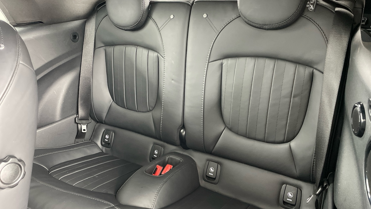 Used MINI Convertible 2023 for sale - 77069221: Photo 12