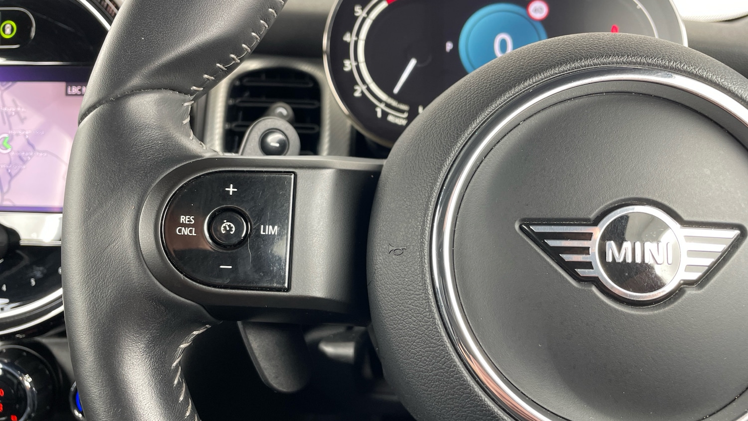 Used MINI Convertible 2023 for sale - 77069221: Photo 17