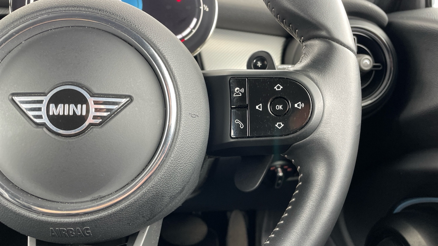 Used MINI Convertible 2023 for sale - 77069221: Photo 18