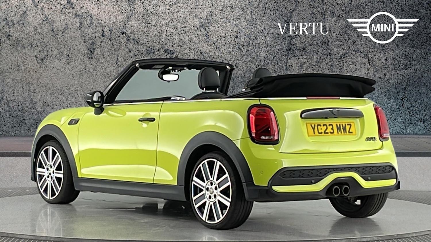 Used MINI Convertible 2023 for sale - 77069221: Photo 2