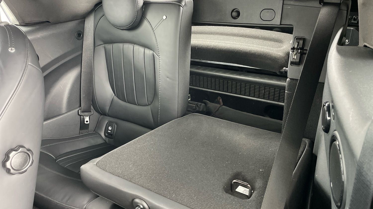 Used MINI Convertible 2023 for sale - 77069221: Photo 38