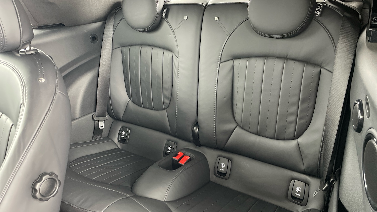 Used MINI Convertible 2023 for sale - 76799043: Photo 12