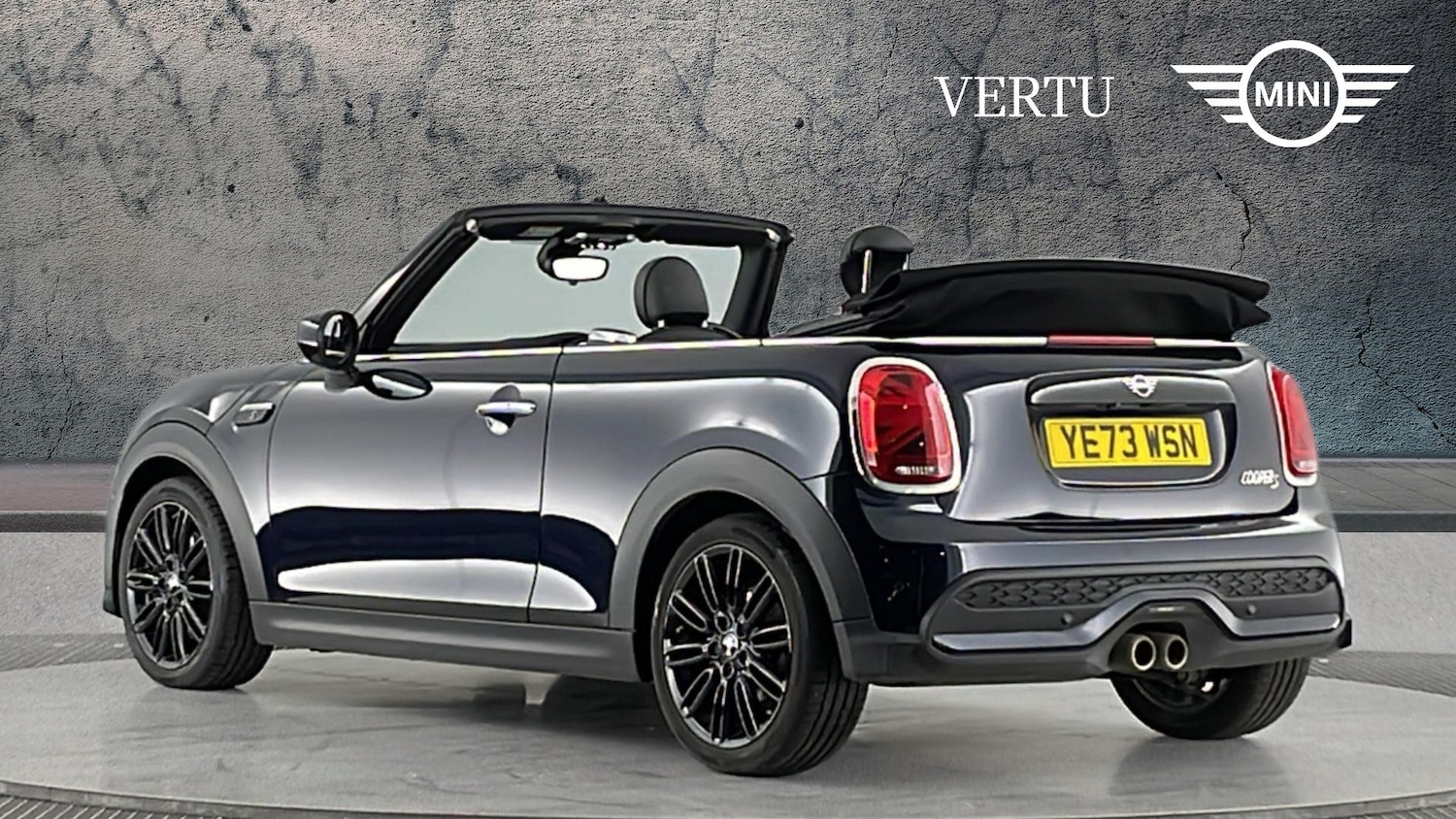 Used MINI Convertible 2023 for sale - 76799043: Photo 2