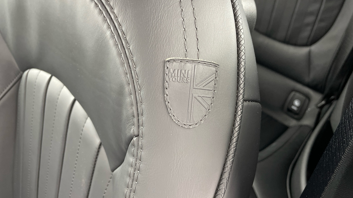 Used MINI Convertible 2023 for sale - 76799043: Photo 29