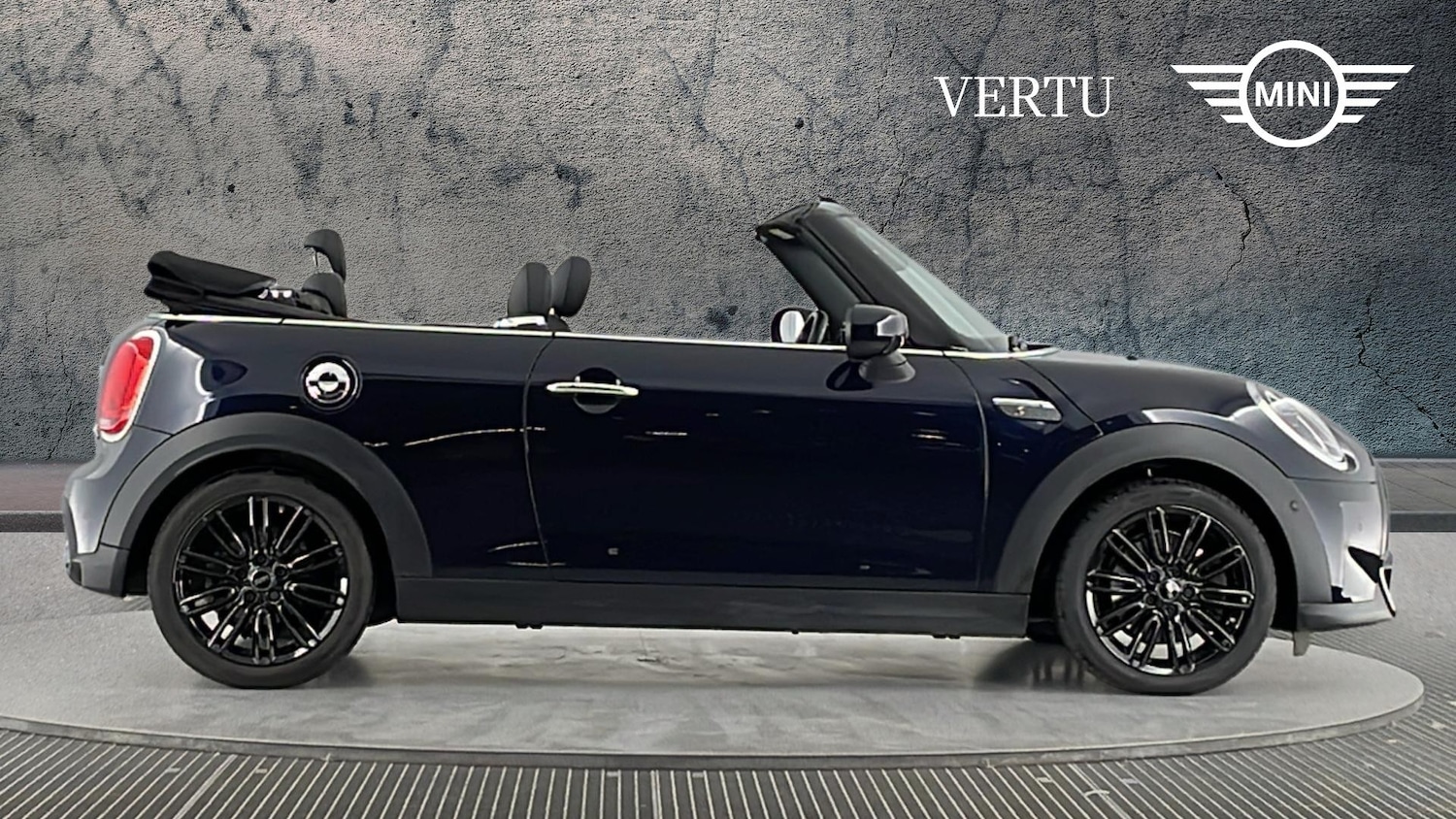 Used MINI Convertible 2023 for sale - 76799043: Photo 3