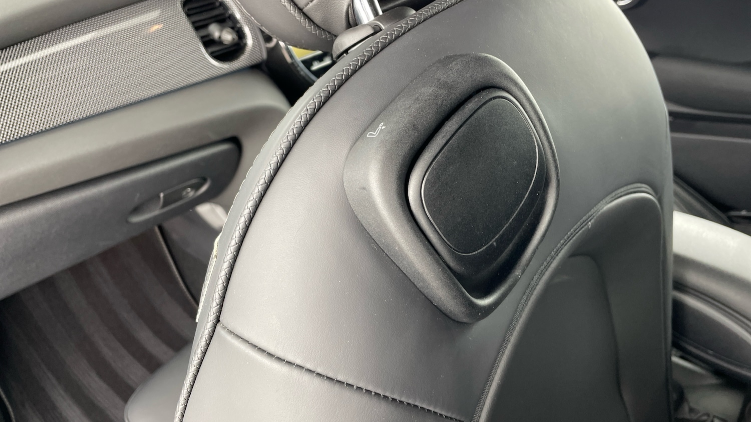 Used MINI Convertible 2023 for sale - 76799043: Photo 33