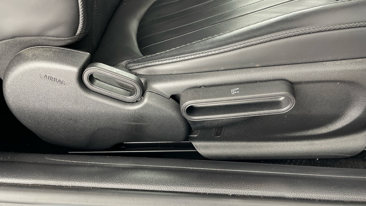 Used MINI Convertible 2023 for sale - 76799043: Photo 44