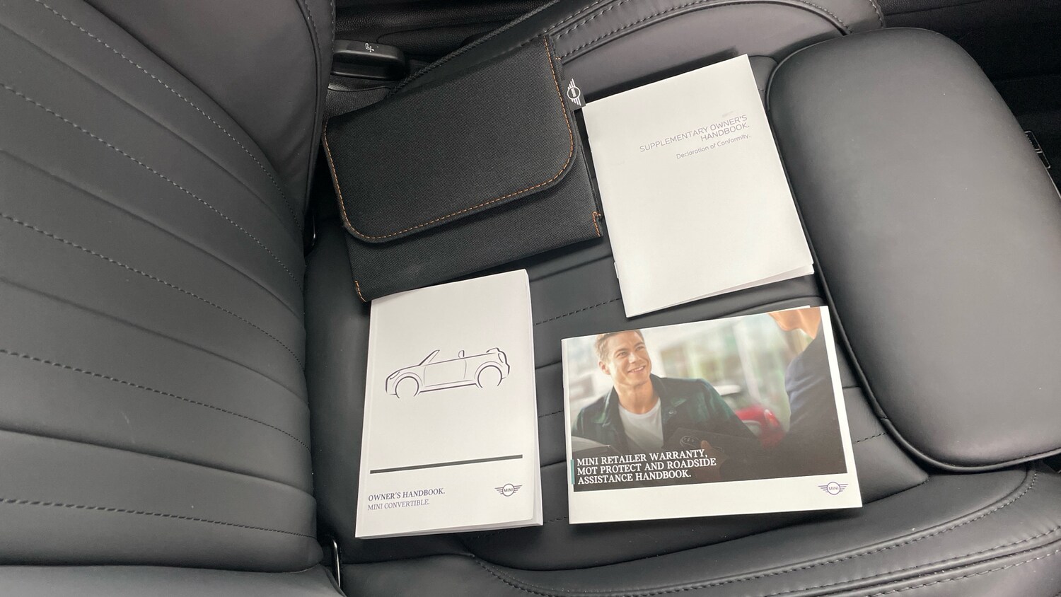 Used MINI Convertible 2023 for sale - 76799043: Photo 76
